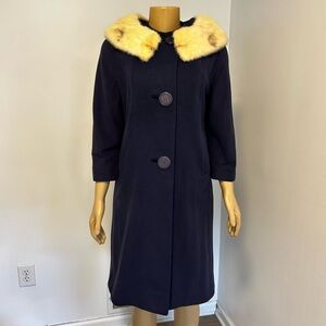 VINTAGE Homberger’s Blue Cashmere Cream Mink Collar Coat‎ Size Medium